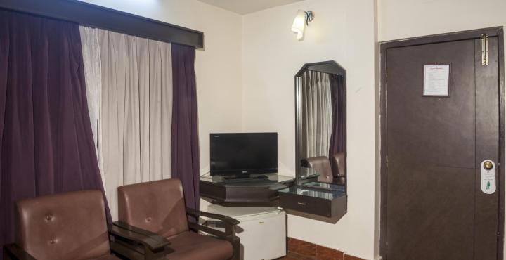 Saluja Residency Otel Siliguri Dış mekan fotoğraf