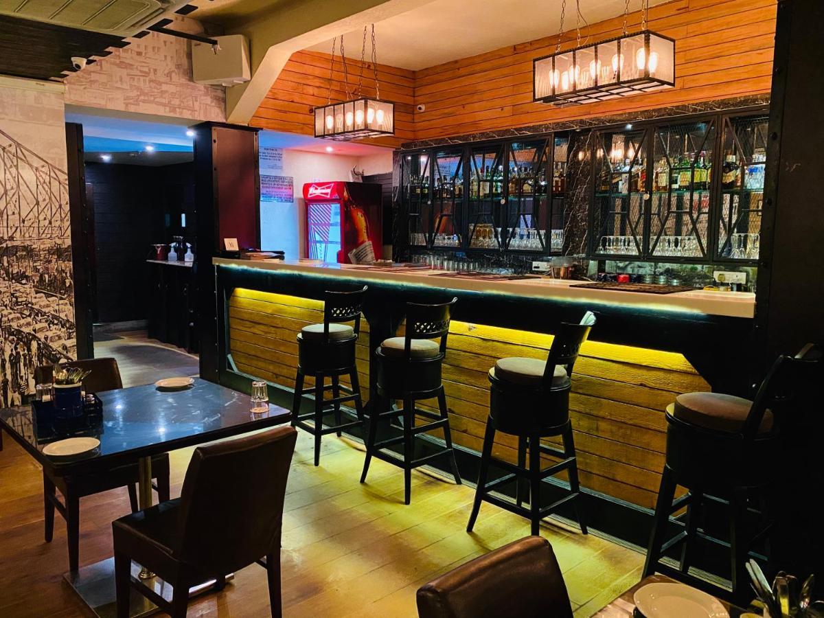 Saluja Residency Otel Siliguri Dış mekan fotoğraf