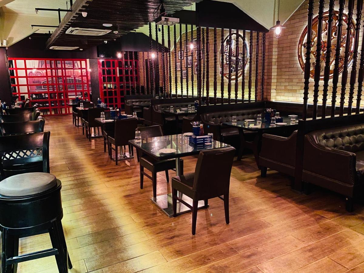 Saluja Residency Otel Siliguri Dış mekan fotoğraf