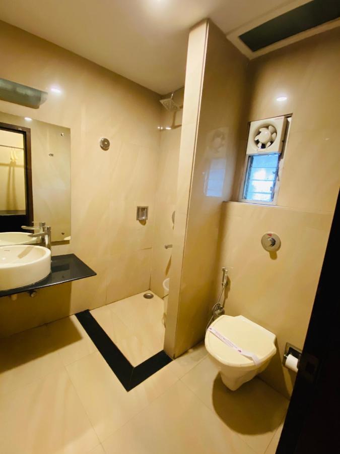 Saluja Residency Otel Siliguri Dış mekan fotoğraf