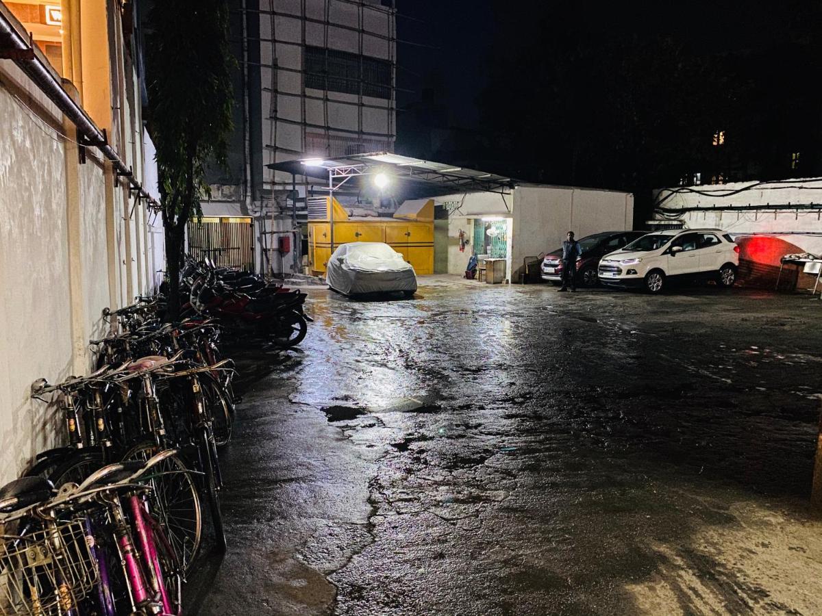 Saluja Residency Otel Siliguri Dış mekan fotoğraf